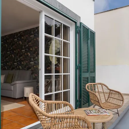 Vila 5 By An Island